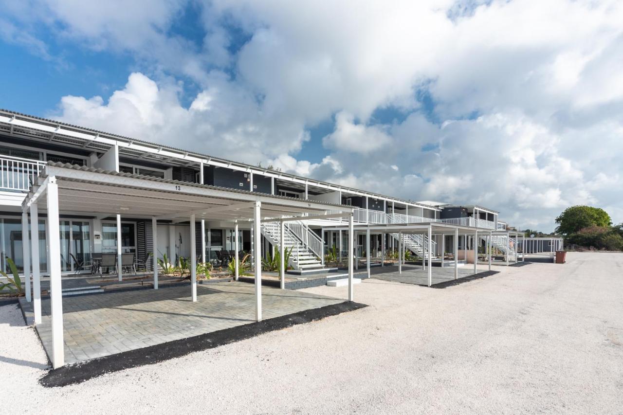 Christmas Island Apartments Flying Fish Cove Exteriör bild